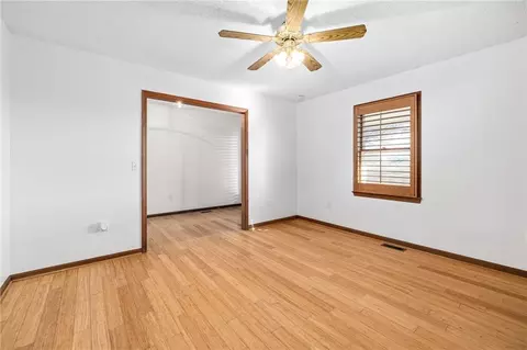 Living - 33 Andrews Rd, Carnesville, GA 30521 photo 4 of 4