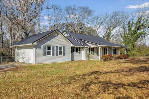 Exterior - 33 Andrews Rd, Carnesville, GA 30521 photo 3 of 9