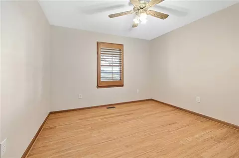 Bedroom - 33 Andrews Rd, Carnesville, GA 30521 photo 3 of 6