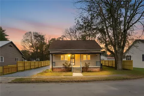 58 Elm St, Aragon, GA 30104