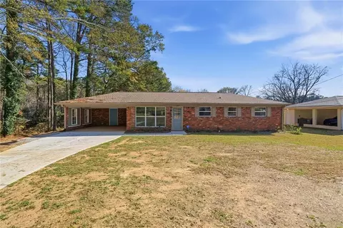 191 Pine St NE, Fairburn, GA 30213