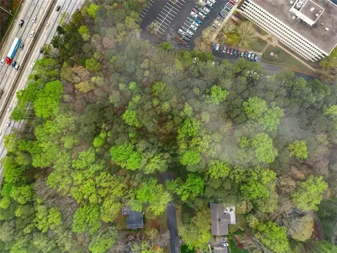 2384 Lauderdale Dr, Atlanta, GA 30345