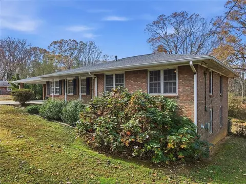438 Mountainview Cir, Canton, GA 30115 photo 3