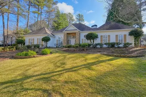 1604 Greenview Ct, Woodstock, GA 30189