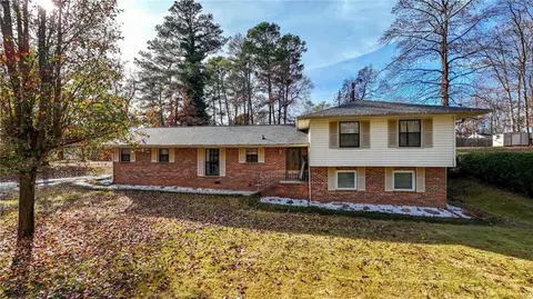 1756 Kimberly Dr SW, Marietta, GA 30008