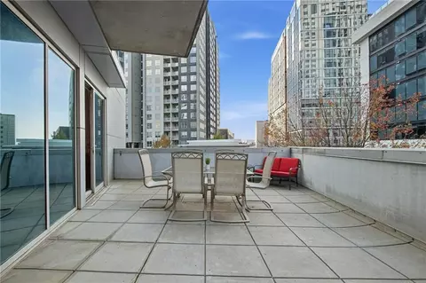 44 Peachtree Pl NE #424, Atlanta, GA 30309