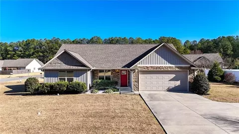 111 Koufax Dr SW, Calhoun, GA 30701