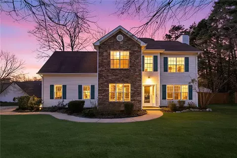 7140 Hunters Trace Dr, Cumming, GA 30028