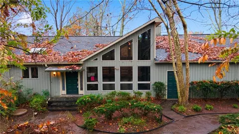 190 Valley Cv, Atlanta, GA 30350