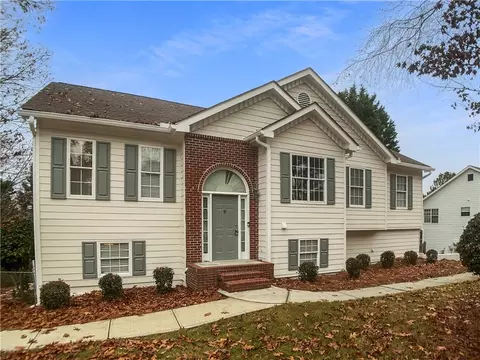1780 N Round Rd, Lawrenceville, GA 30045