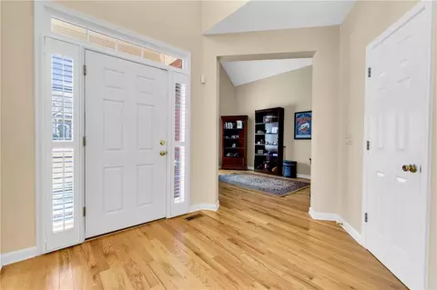 4735 Gran River Gln, Peachtree Corners, GA 30096 photo 3