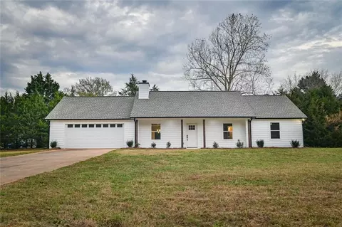 52 Deer Run Cir, Newborn, GA 30056