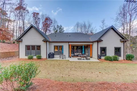 Exterior - 3690 Smithtown Rd, Suwanee, GA 30024 photo 7 of 11
