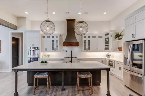Kitchen - 3690 Smithtown Rd, Suwanee, GA 30024 photo 3 of 4
