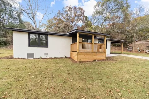 627 Penor St, Madison, GA 30650