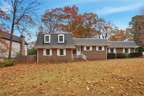 747 John Alden Rd, Stone Mountain, GA 30083