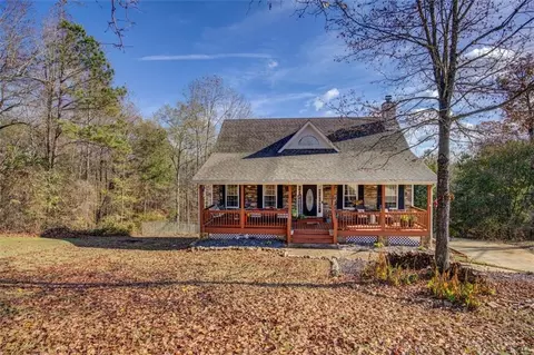 225 Avery Dr, Covington, GA 30016 photo 2
