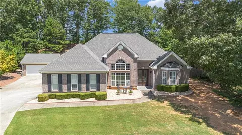 606 Gold Crest Dr, Braselton, GA 30517