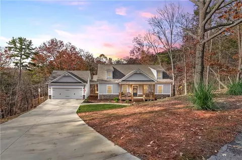 117 Mescalero Ct, Waleska, GA 30183