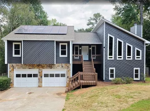2810 Creekwood Ln, Lawrenceville, GA 30044