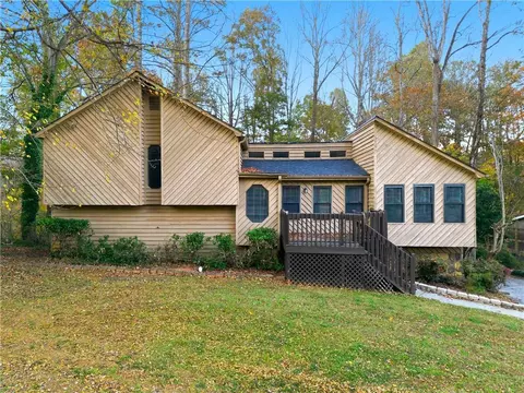 525 Magnolia Dr, Woodstock, GA 30188