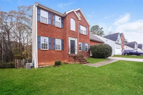 5967 Yellowood Ct, Atlanta, GA 30349