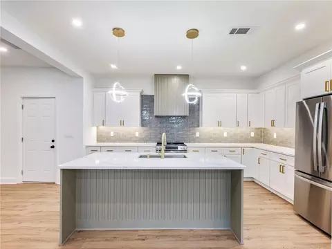 2600 Winding Lake Trl, Conyers, GA 30012