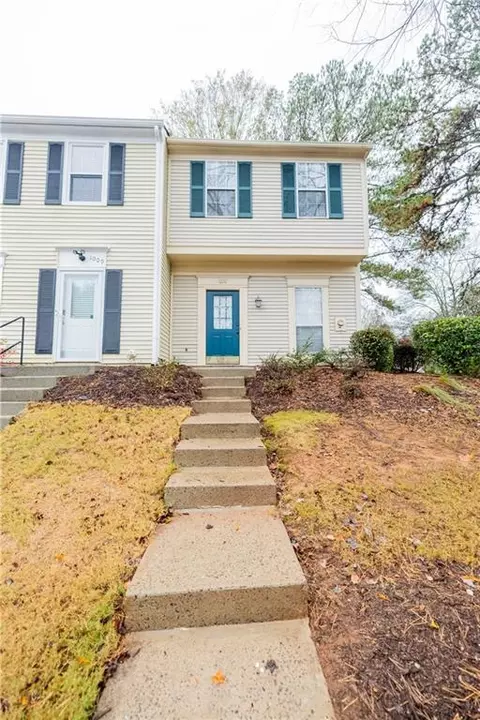 1010 Wedgewood Way, Atlanta, GA 30350