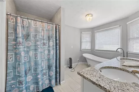 Bath - 505 Stone Rd, Mcdonough, GA 30253 photo 3 of 3