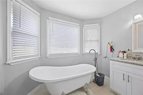 Bath - 505 Stone Rd, Mcdonough, GA 30253 photo 2 of 3