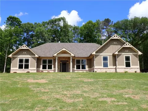 37 Hometown Ct, Jefferson, GA 30549