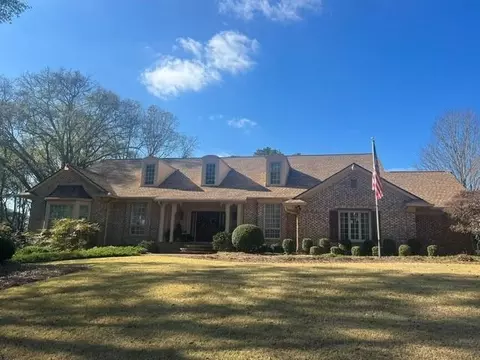 9355 Riverclub Pkwy, Duluth, GA 30097