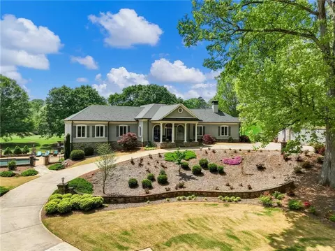4600 Pinot Noir Dr, Braselton, GA 30517