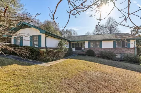 3199 Larkspur Cir, Snellville, GA 30078
