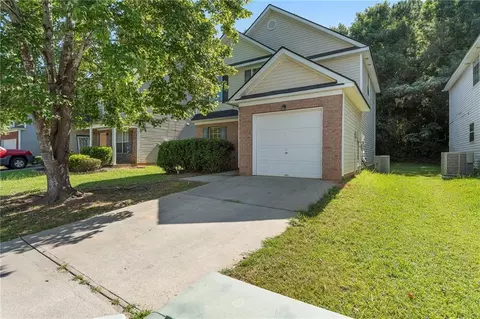 2433 Wood Bend Ln, Riverdale, GA 30296