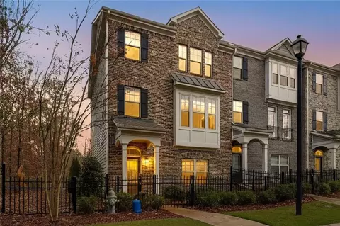 1007 Belle Ave, Roswell, GA 30076