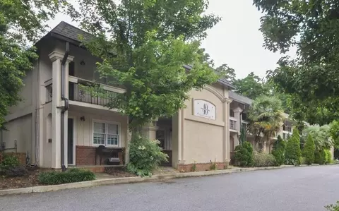 655 E Campus Rd #33, Athens, GA 30605