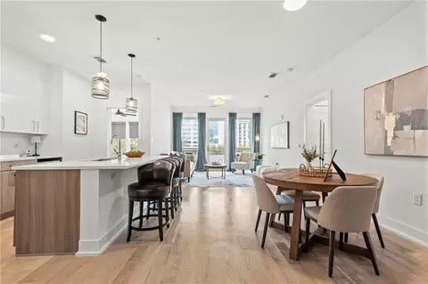 775 Juniper St NE #613, Atlanta, GA 30308