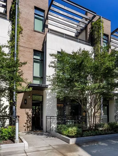 721 Longleaf Dr NE #3, Atlanta, GA 30342