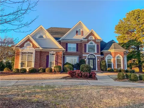 105 Cherokee Rose Ln, Fayetteville, GA 30214
