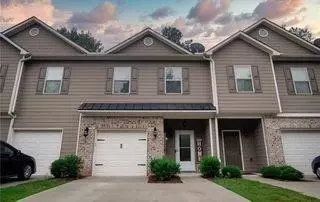 5339 Timber Hills Dr, Oakwood, GA 30566
