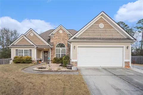 5117 Ashley Falls Ct, Loganville, GA 30052
