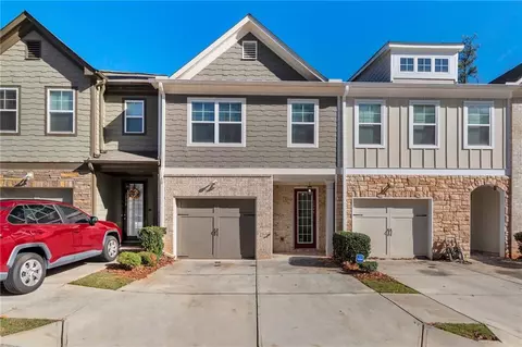 2240 Triple Crown Ln, Lithonia, GA 30058