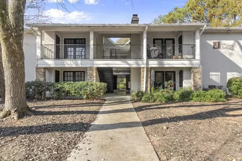 1150 Collier Rd NW #J18, Atlanta, GA 30318