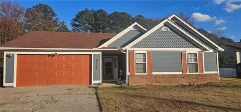 9556 Thomas Downs Ln, Jonesboro, GA 30238