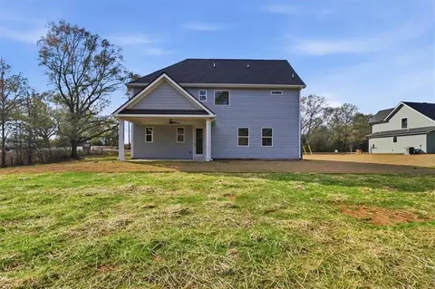 Exterior - 576 Elder Rd, Statham, GA 30666 photo 5 of 11