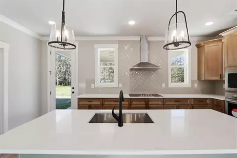 Kitchen - 576 Elder Rd, Statham, GA 30666 photo 5 of 10