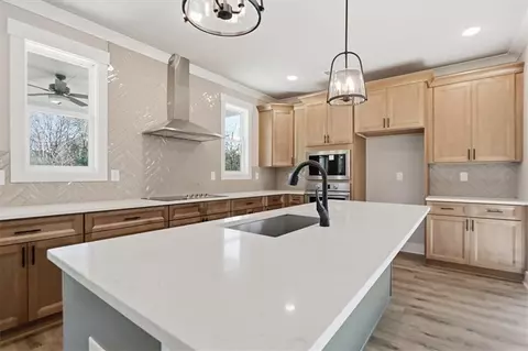 Kitchen - 576 Elder Rd, Statham, GA 30666 photo 9 of 10