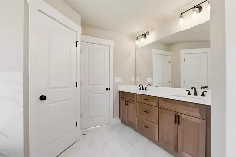 Bath - 576 Elder Rd, Statham, GA 30666 photo 16 of 18