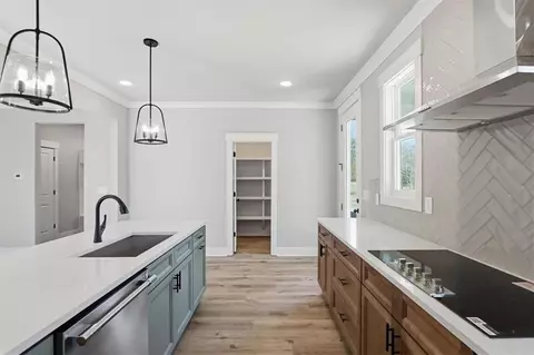 Kitchen - 576 Elder Rd, Statham, GA 30666 photo 7 of 10